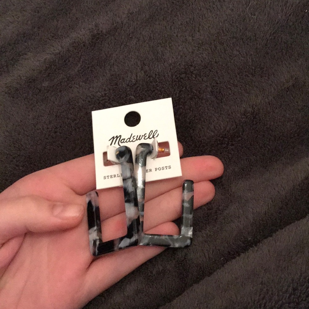 Madewell earrings never worn!